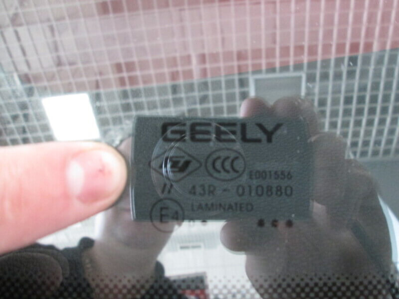 Замена стекла на geely mk в Carglass